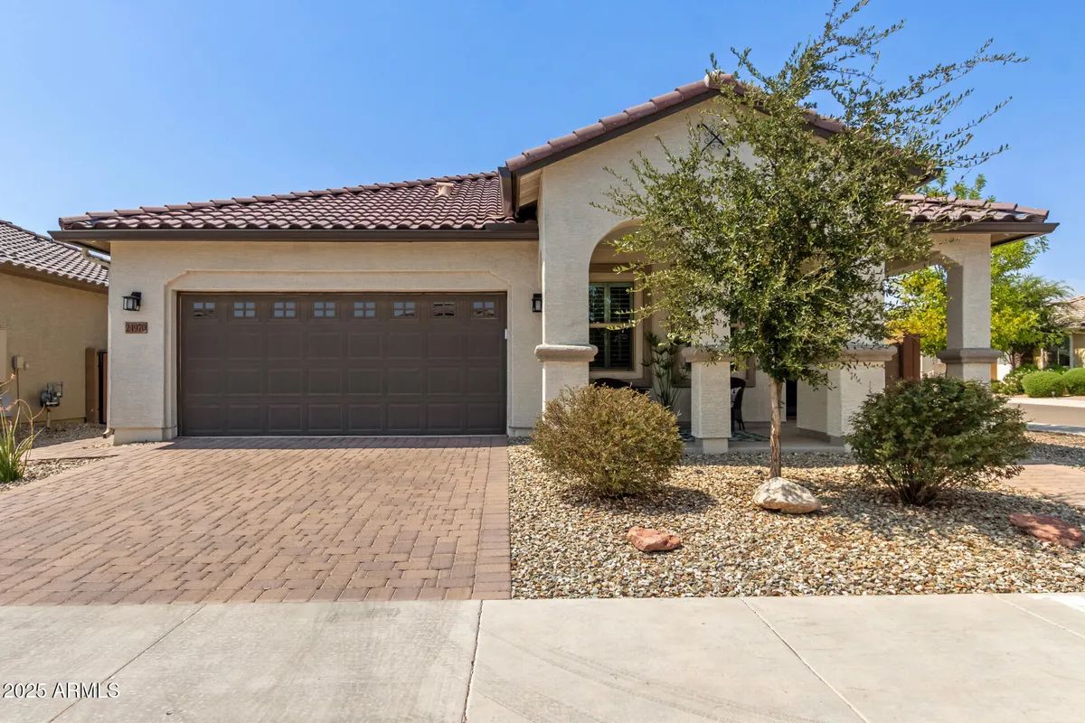 Property Slideshow image 1 of 34 | 24970 n 172nd ave, Surprise, AZ, 85387