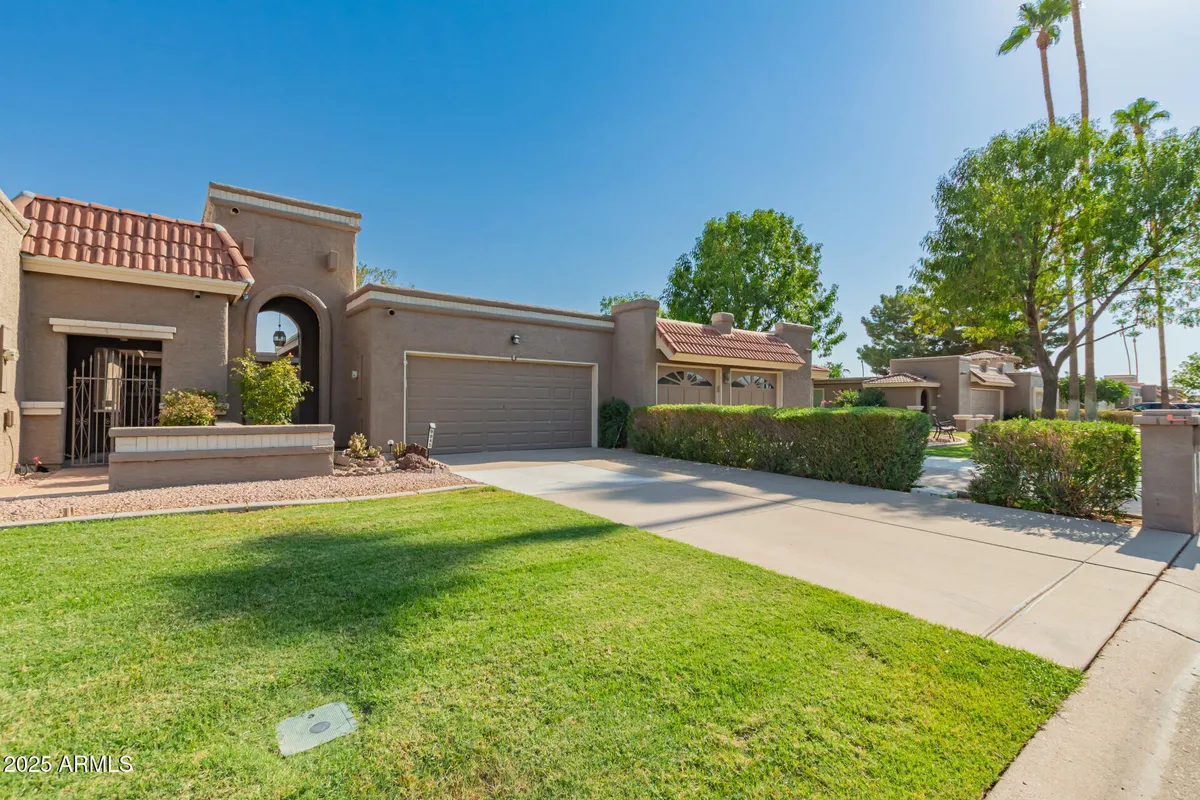 Property Slideshow image 1 of 40 | 9845 e michigan ave, Sun Lakes, AZ, 85248