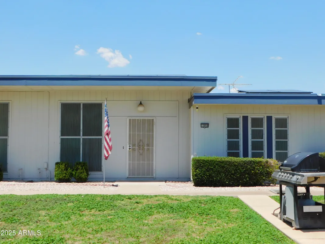 Property Slideshow image 1 of 11 | 13050 n 100th ave, Sun City, AZ, 85351