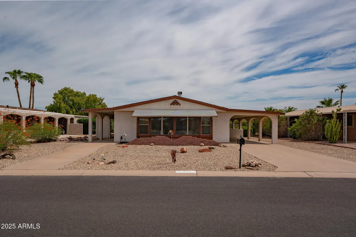 Property Slideshow image 1 of 36 | 9015 e citrus ln s, Sun Lakes, AZ, 85248