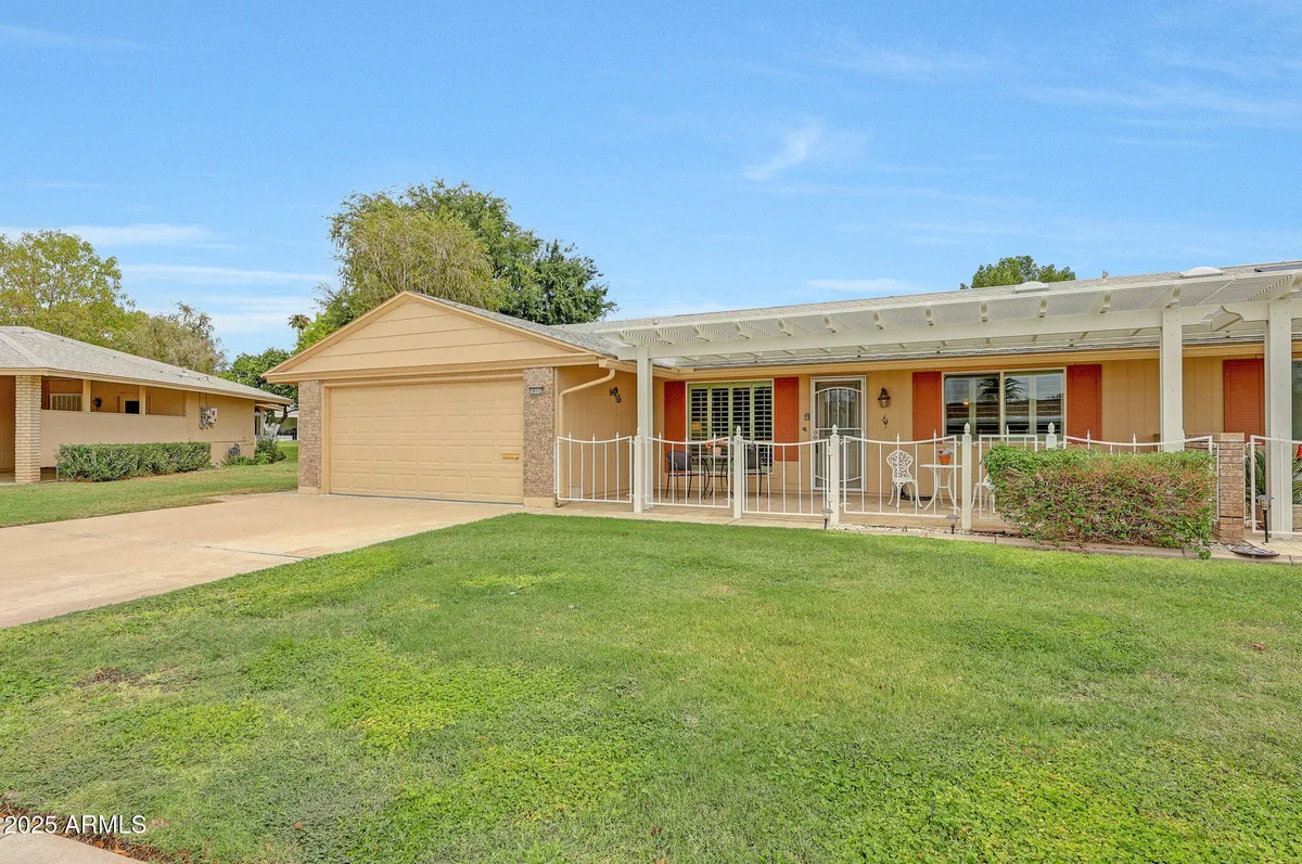 Property Slideshow image 1 of 38 | 10112 w forrester dr, Sun City, AZ, 85351