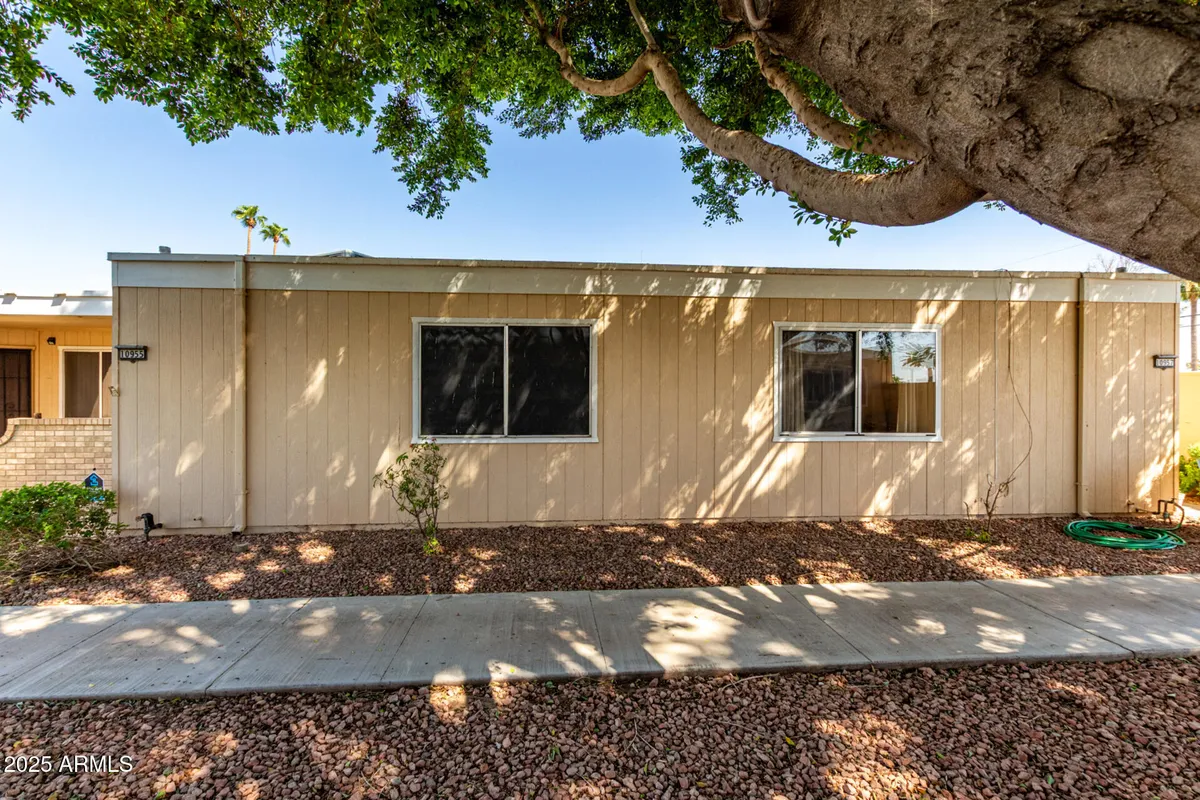 Property Slideshow image 1 of 19 | 10955 w coggins dr, Sun City, AZ, 85351