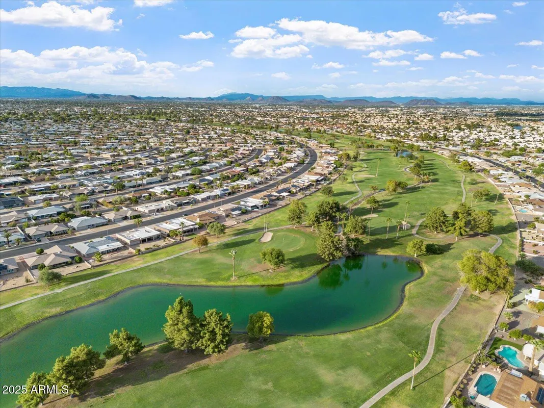 Property Slideshow image 1 of 26 | 9429 w rolling hills dr, Sun City, AZ, 85351