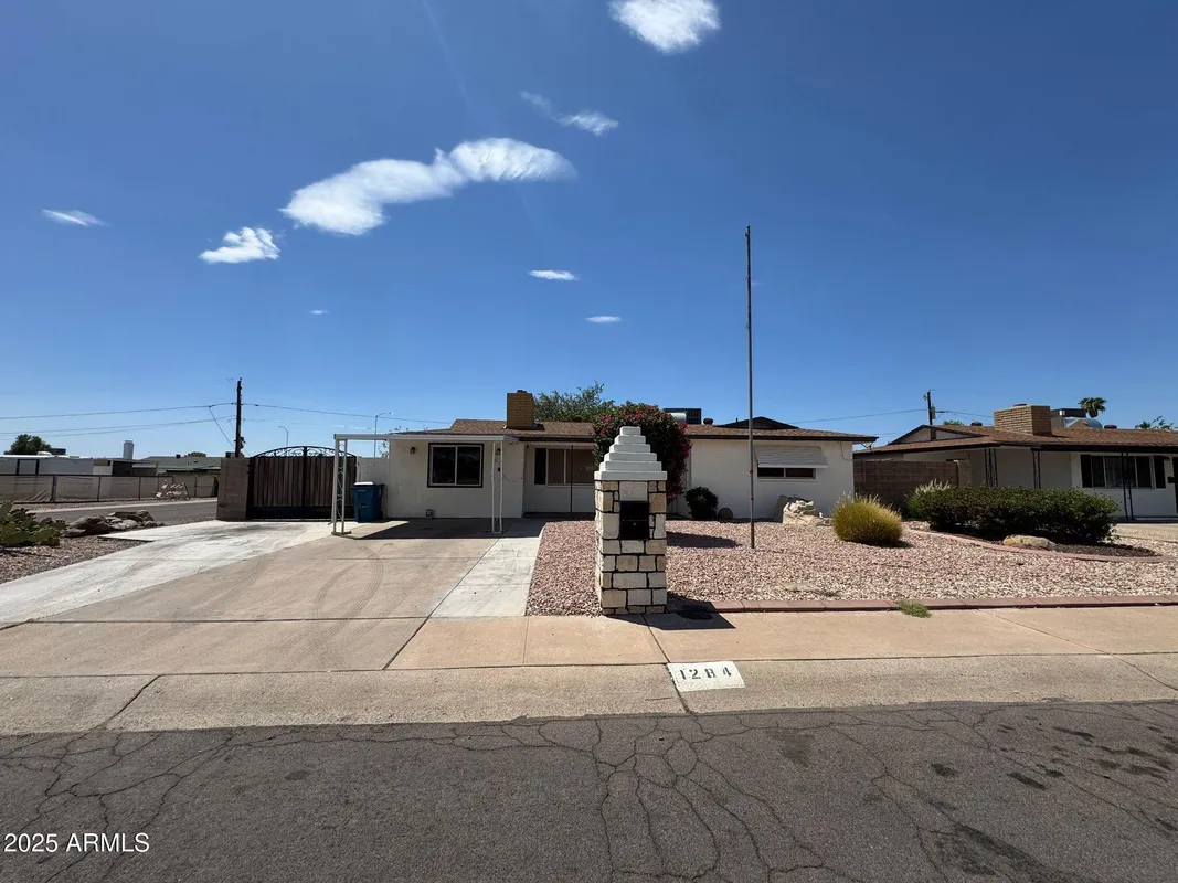 Property Slideshow image 1 of 26 | 1284 s lawther dr, Apache Junction, AZ, 85120