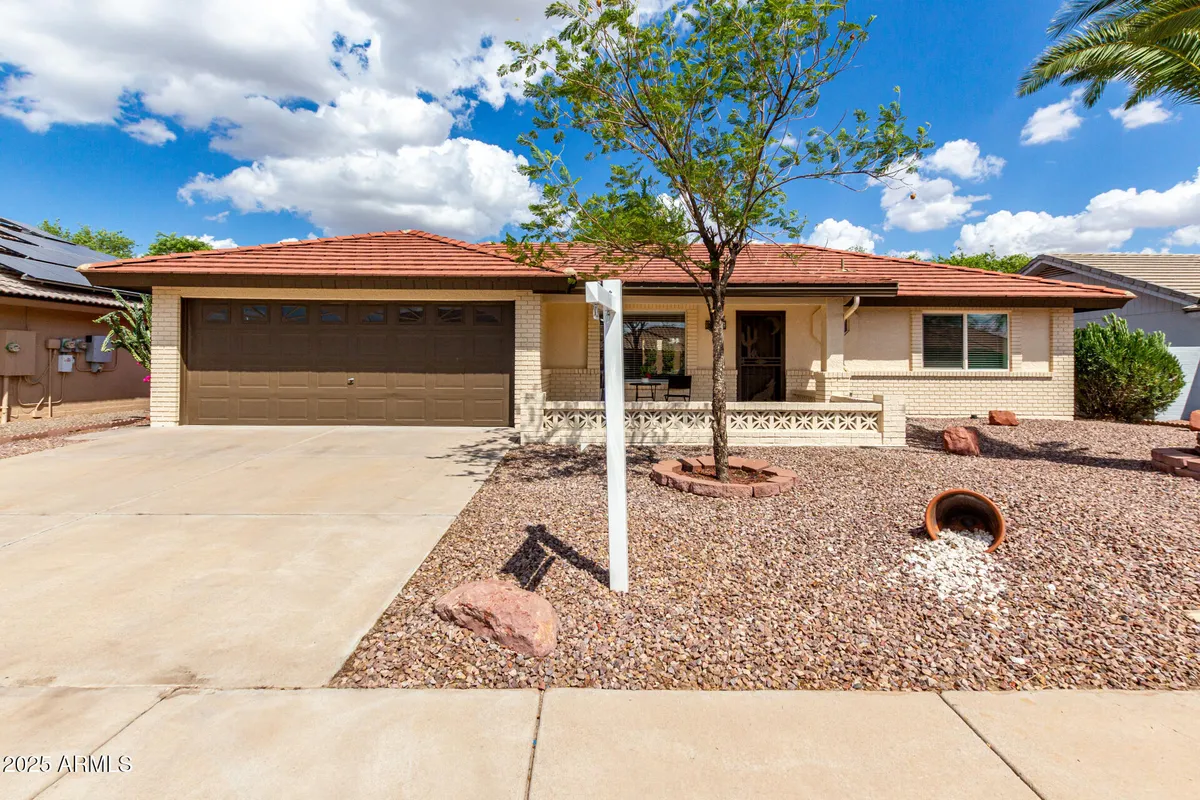 Property Slideshow image 1 of 22 | 10832 e keats ave, Mesa, AZ, 85209