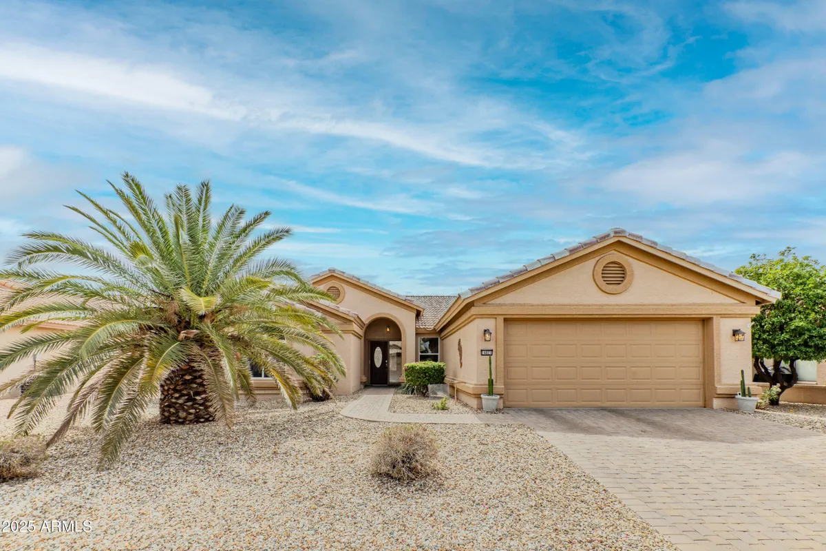 Property Slideshow image 1 of 21 | 14821 w catalina dr, Goodyear, AZ, 85395