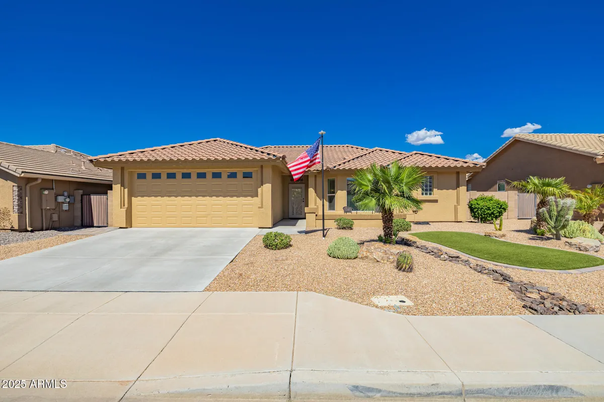 Property Slideshow image 1 of 16 | 11132 e ocaso ave, Mesa, AZ, 85212