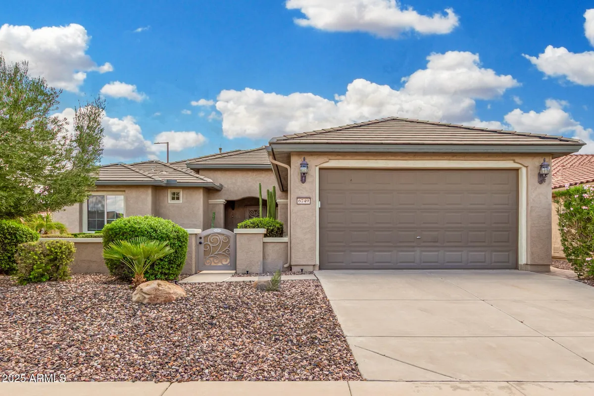 Property Slideshow image 1 of 31 | 6749 w noble prairie way, Florence, AZ, 85132
