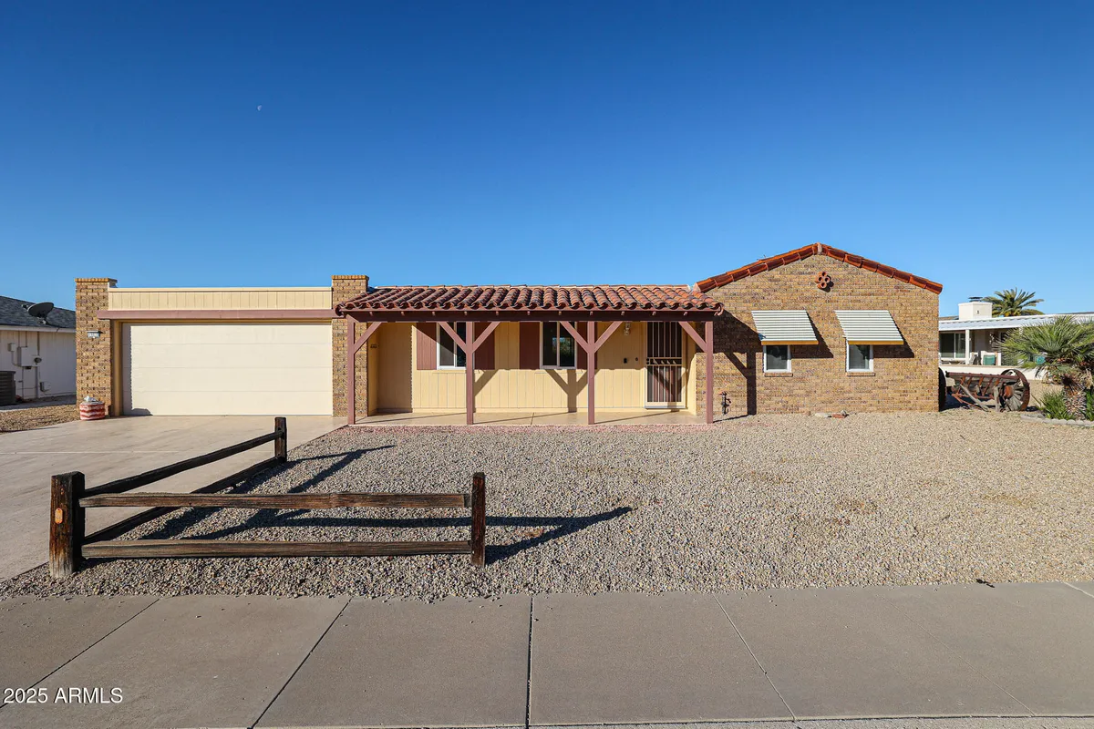 Property Slideshow image 1 of 33 | 14618 n shiprock dr, Sun City, AZ, 85351