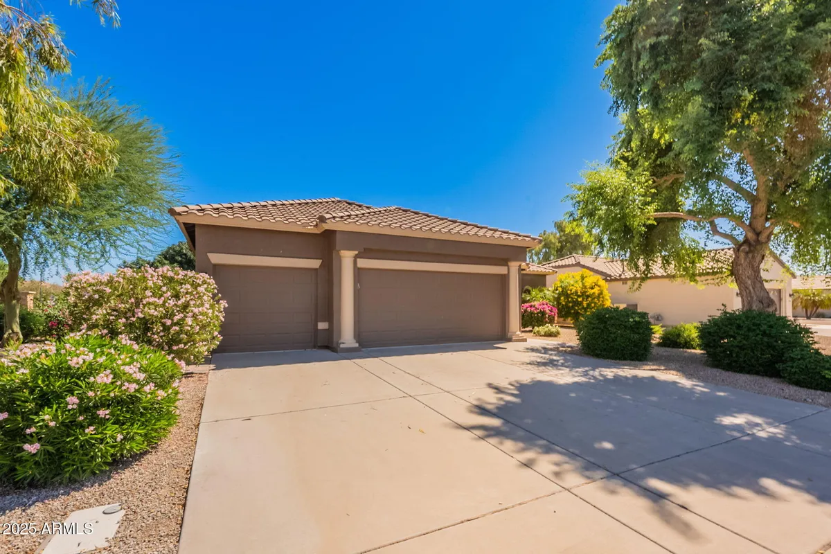 Property Slideshow image 1 of 42 | 6751 s granite dr, Chandler, AZ, 85249