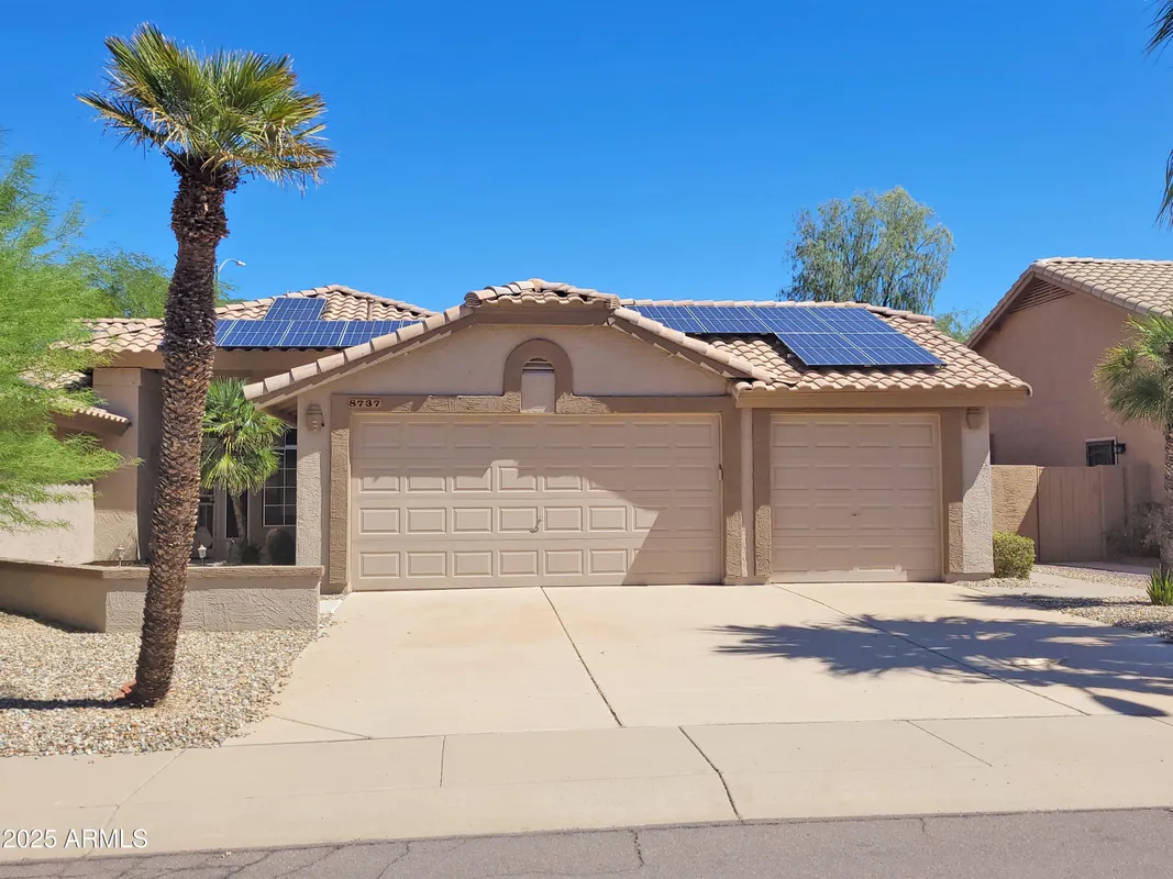 Property Slideshow image 1 of 33 | 8737 w kimberly way, Peoria, AZ, 85382