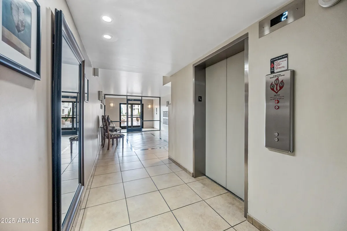 Property Slideshow image 1 of 91 | 7940 e camelback rd unit 411, Scottsdale, AZ, 85251