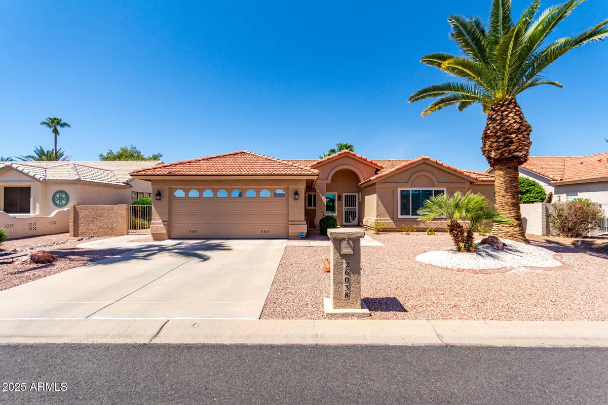 Property Slideshow image 1 of 40 | 26038 s saddletree dr, Sun Lakes, AZ, 85248