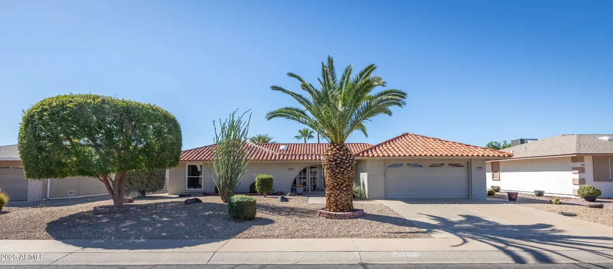 Property Slideshow image 1 of 31 | 9703 w lindgren ave, Sun City, AZ, 85373