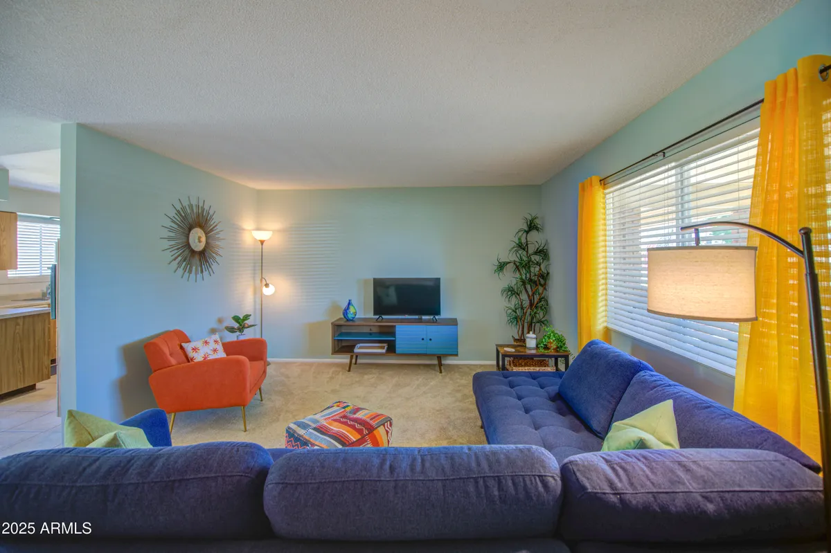 Property Slideshow image 1 of 38 | 10414 w audrey dr, Sun City, AZ, 85351