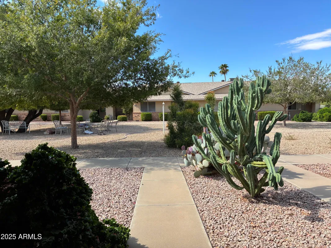 Property Slideshow image 1 of 40 | 13311 w bolero dr, Sun City West, AZ, 85375