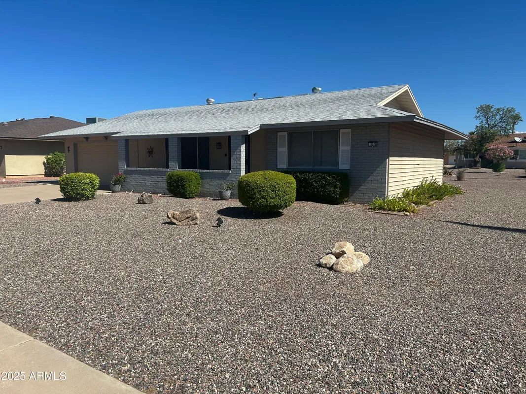 Property Slideshow image 1 of 27 | 9526 w country club dr, Sun City, AZ, 85373