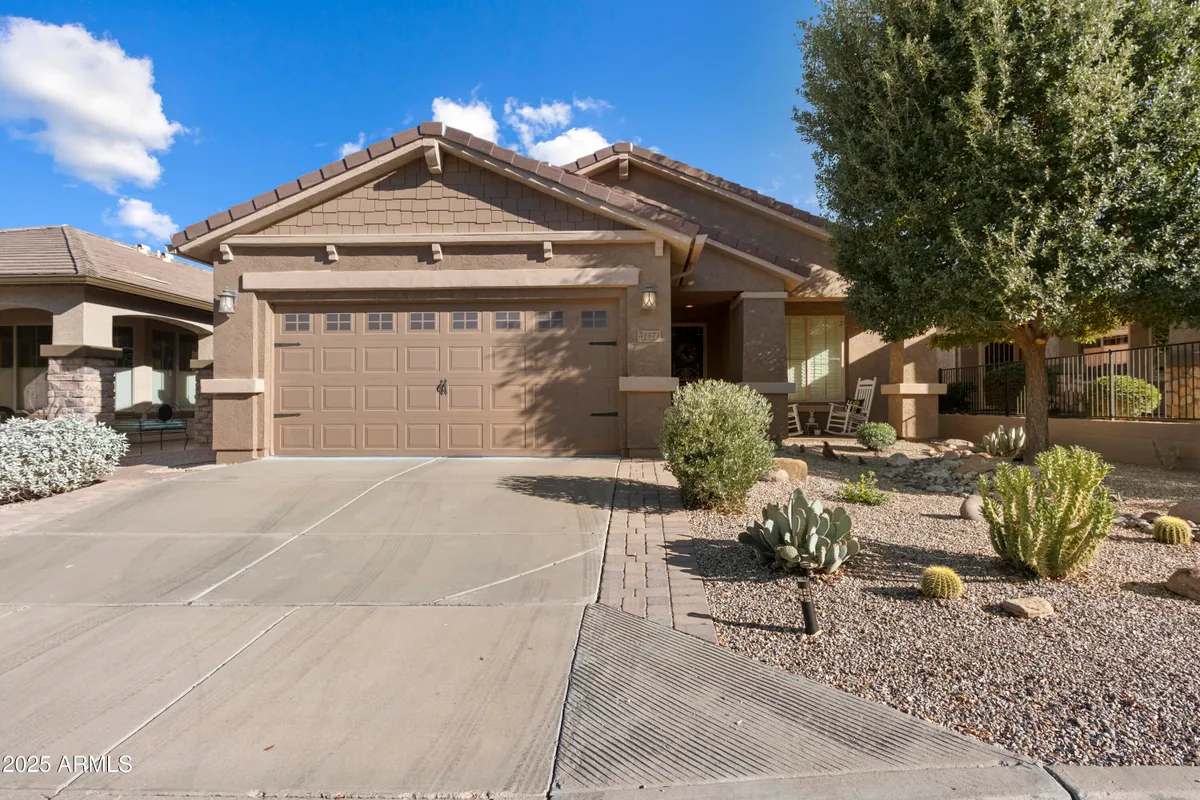 Property Slideshow image 1 of 20 | 31671 n poncho ln, San Tan Valley, AZ, 85143