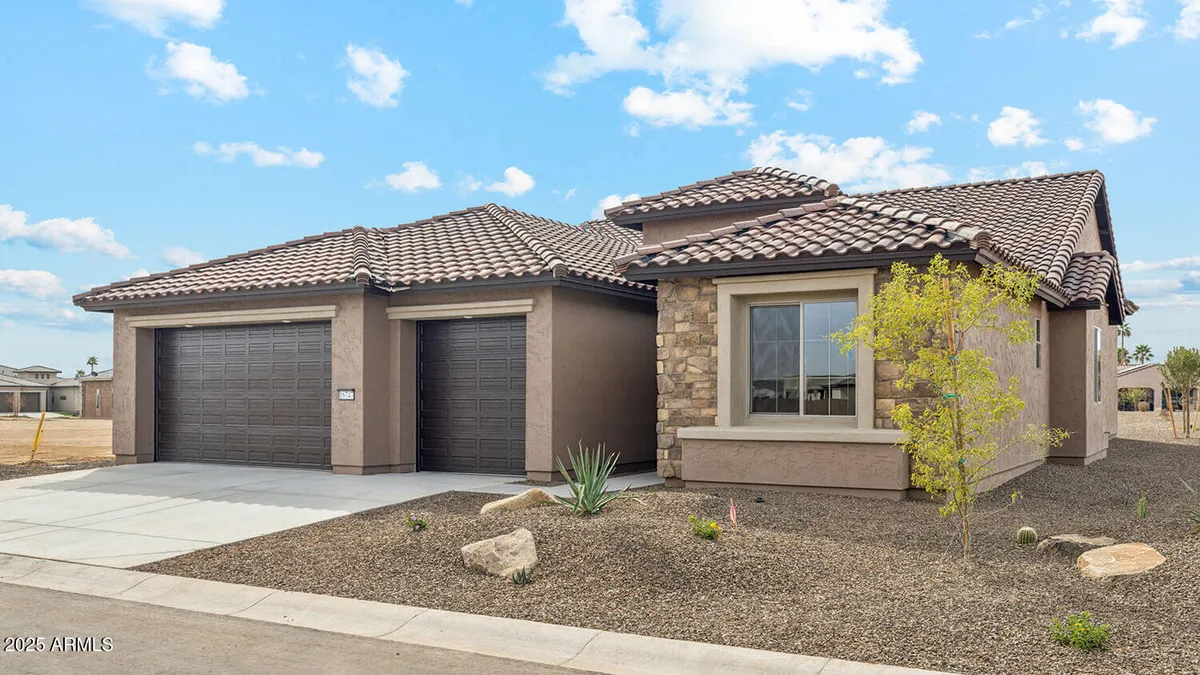 Property Slideshow image 1 of 17 | 16747 w sheila ln, Goodyear, AZ, 85395