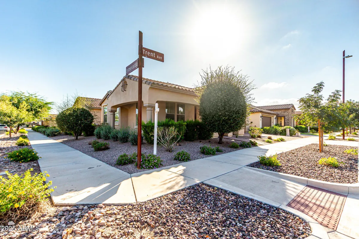 Property Slideshow image 1 of 37 | 10311 e trent ave, Mesa, AZ, 85212
