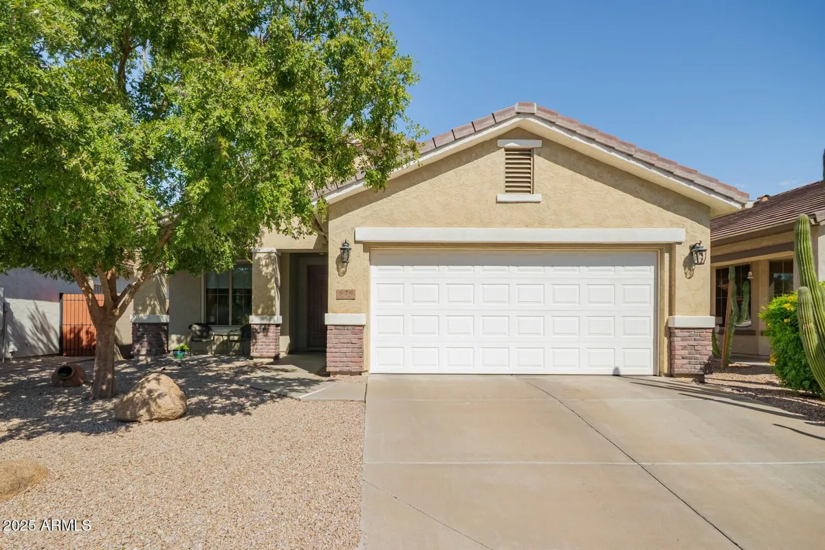 Property Slideshow image 1 of 27 | 676 w twin peaks pkwy, San Tan Valley, AZ, 85143