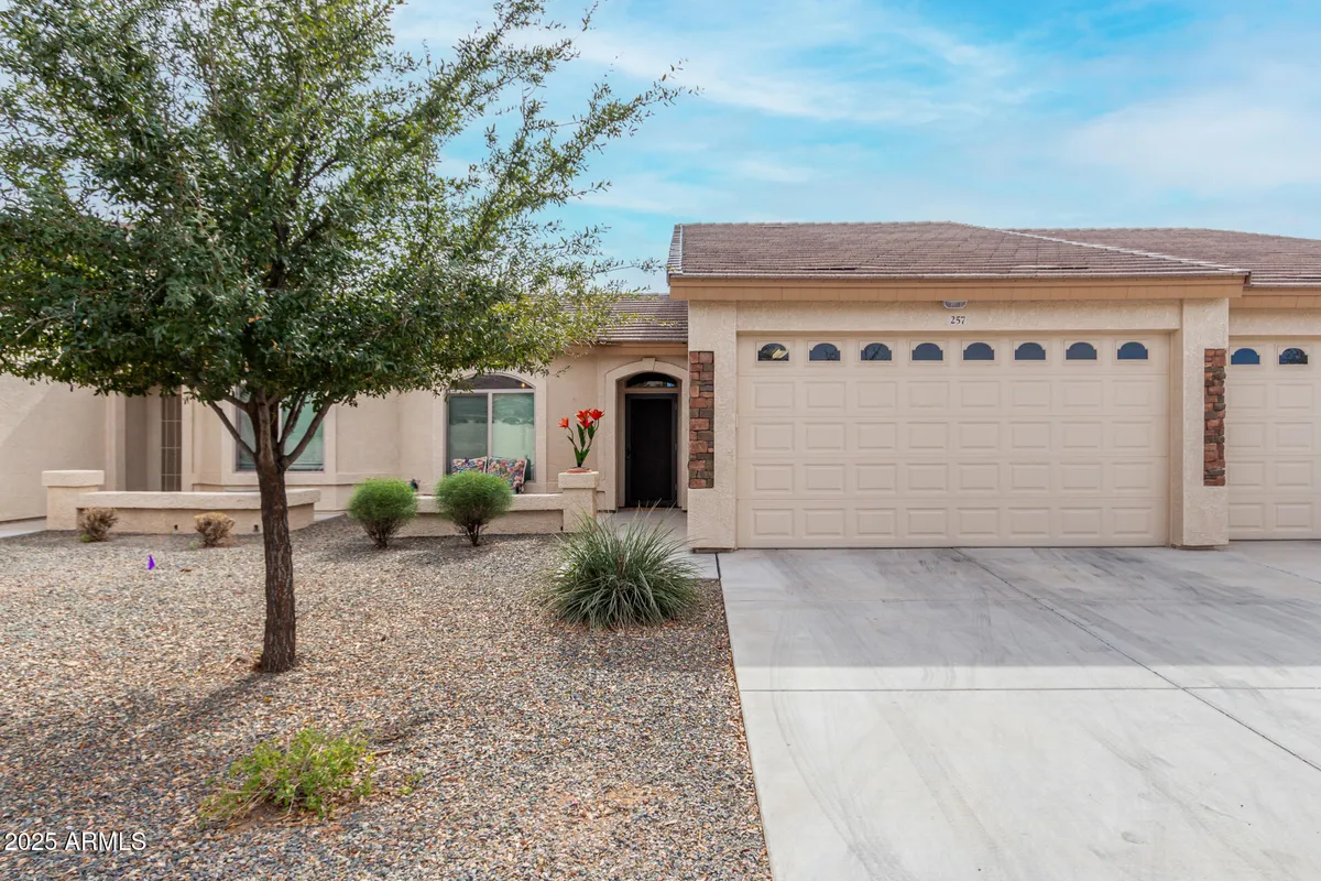 Property Slideshow image 1 of 27 | 10960 e monte ave 257, Mesa, AZ, 85209