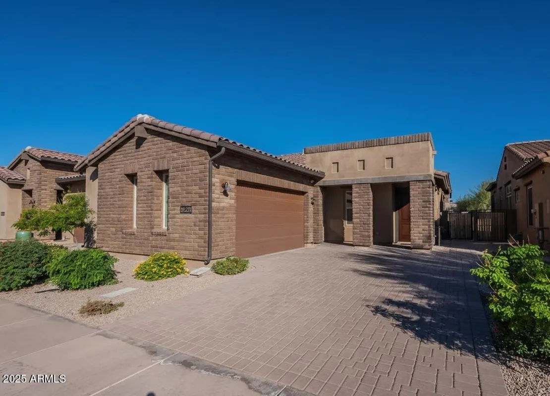Property Slideshow image 1 of 51 | 7256 e calle primera vis, Scottsdale, AZ, 85266