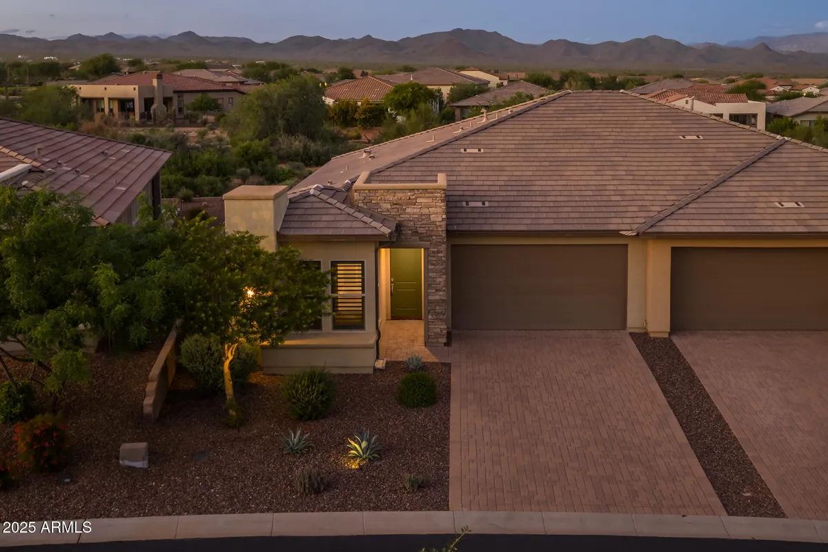 Property Slideshow image 1 of 82 | 17662 e chevelon canyon cir, Rio Verde, AZ, 85263