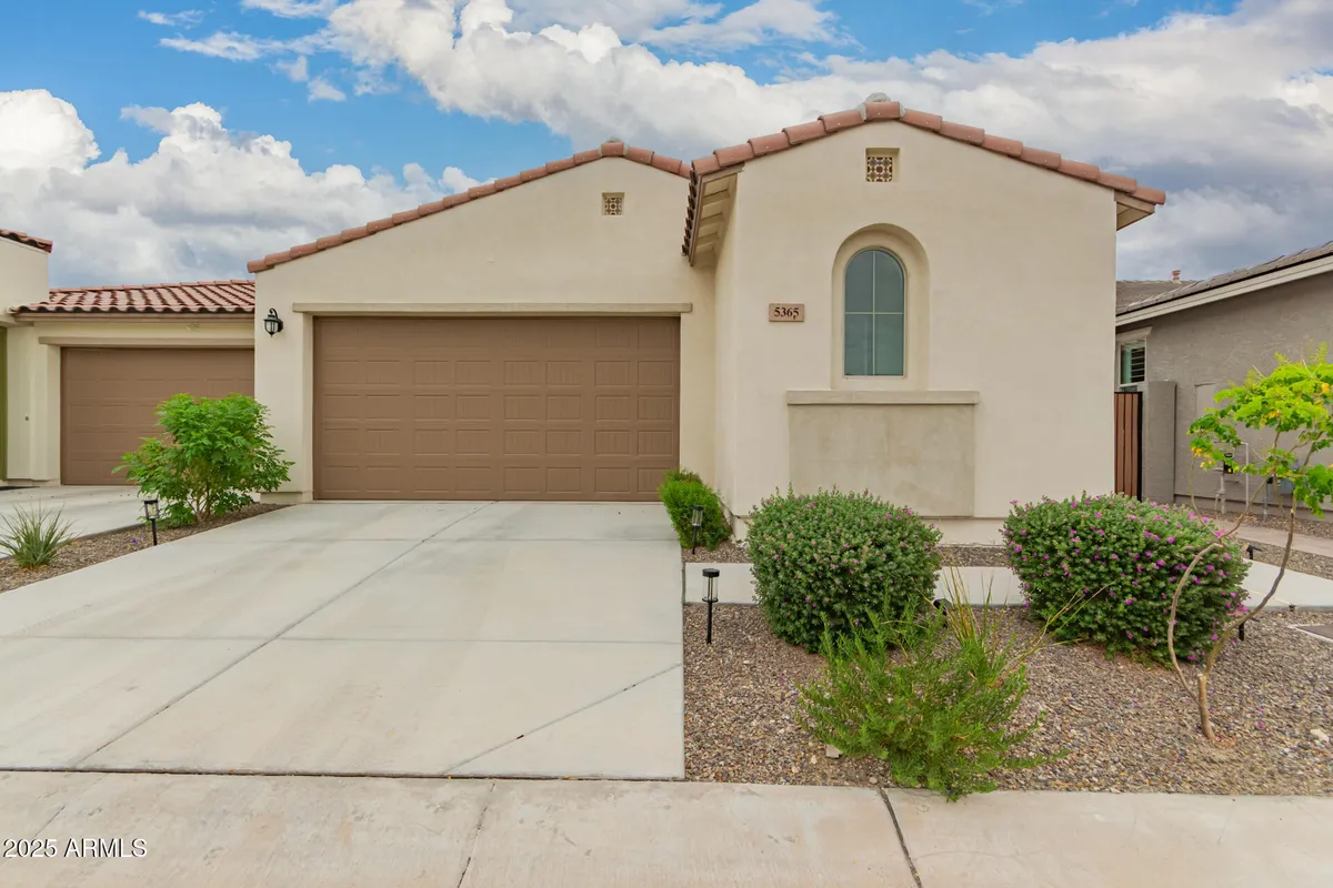 Property Slideshow image 1 of 59 | 5365 n 205th dr, Buckeye, AZ, 85396
