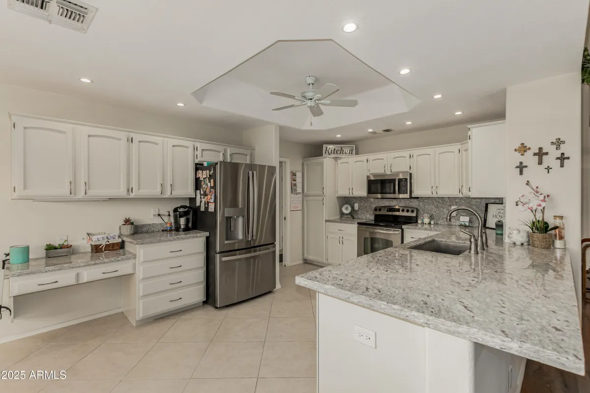 Property Slideshow image 1 of 27 | 7811 e navarro ave, Mesa, AZ, 85209