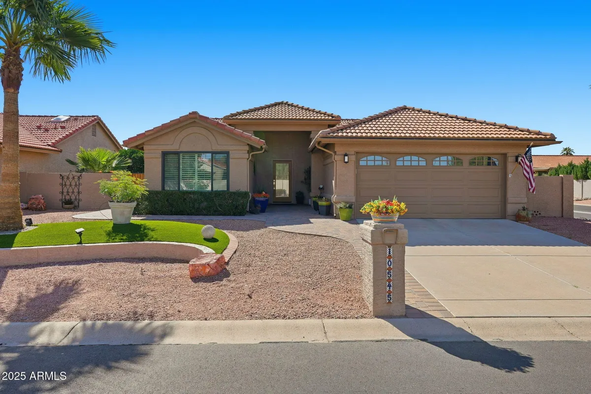 Property Slideshow image 1 of 33 | 10545 e champagne dr, Sun Lakes, AZ, 85248