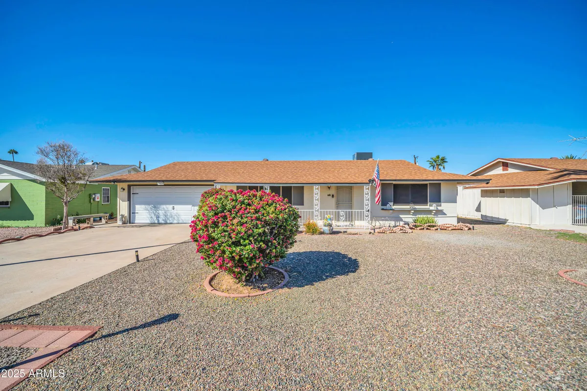 Property Slideshow image 1 of 25 | 10614 n 103rd ave, Sun City, AZ, 85351