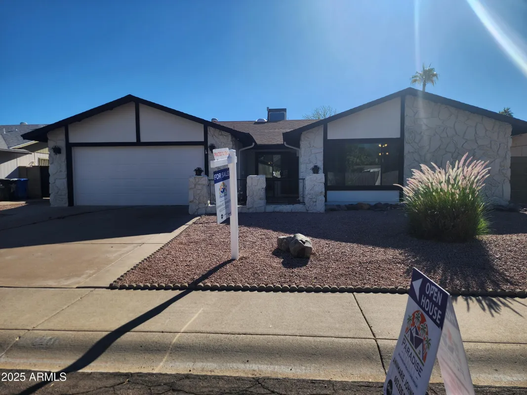 Property Slideshow image 1 of 34 | 11449 s iroquois dr, Phoenix, AZ, 85044