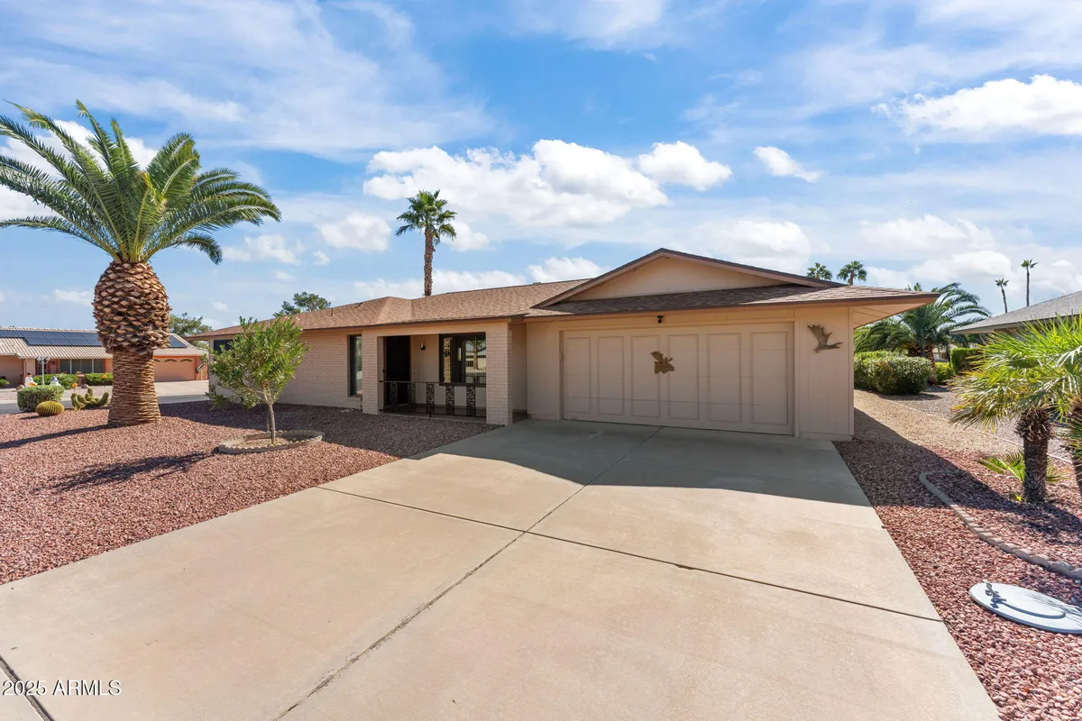 Property Slideshow image 1 of 79 | 12423 w aurora dr, Sun City West, AZ, 85375