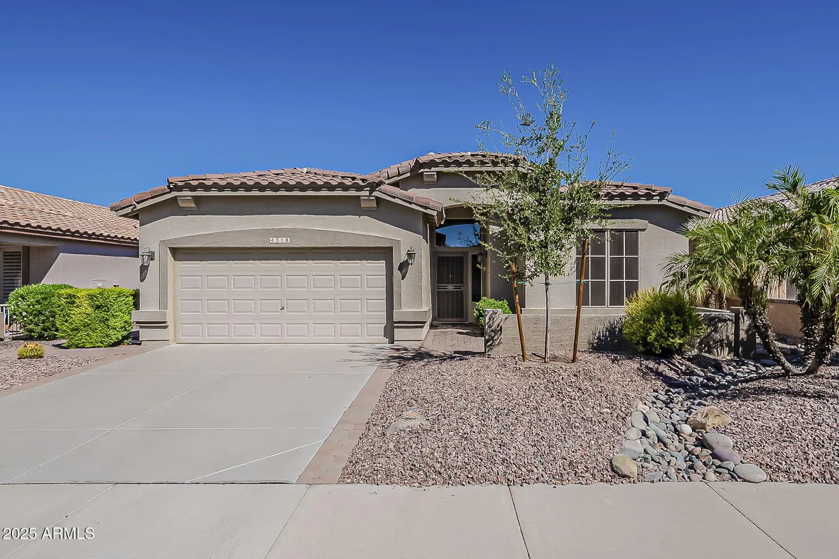 Property Slideshow image 1 of 67 | 4318 e walnut rd, Gilbert, AZ, 85298