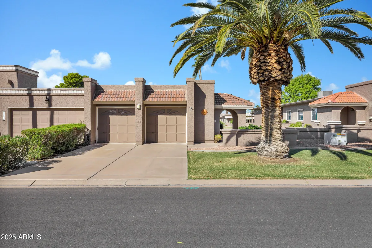 Property Slideshow image 1 of 24 | 25236 s mohawk dr, Sun Lakes, AZ, 85248