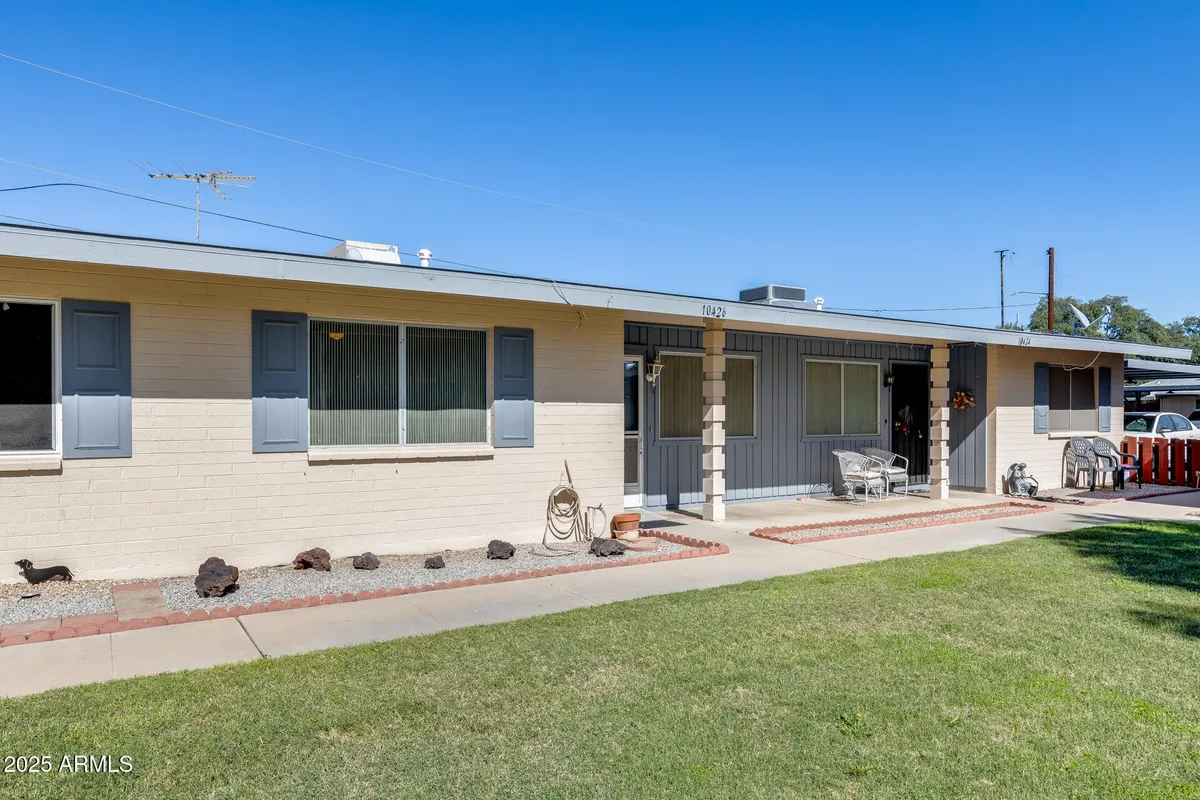 Property Slideshow image 1 of 32 | 10426 w deanne dr, Sun City, AZ, 85351