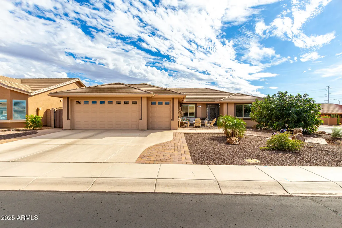 Property Slideshow image 1 of 33 | 11427 e ocaso ave, Mesa, AZ, 85212