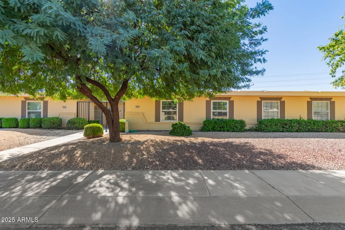 Property Slideshow image 1 of 20 | 10617 w granada dr, Sun City, AZ, 85373
