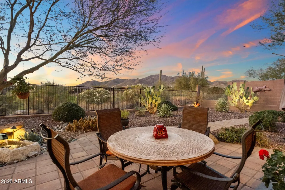 Property Slideshow image 1 of 43 | 41348 n congressional dr, Anthem, AZ, 85086