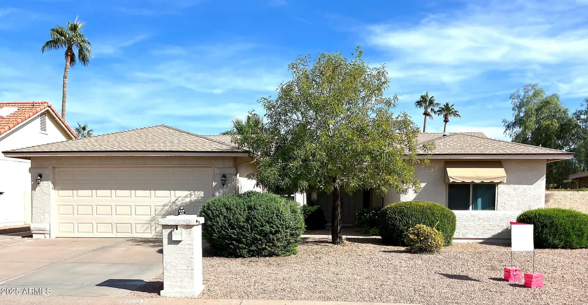 Property Slideshow image 1 of 20 | 26609 s truro dr, Sun Lakes, AZ, 85248