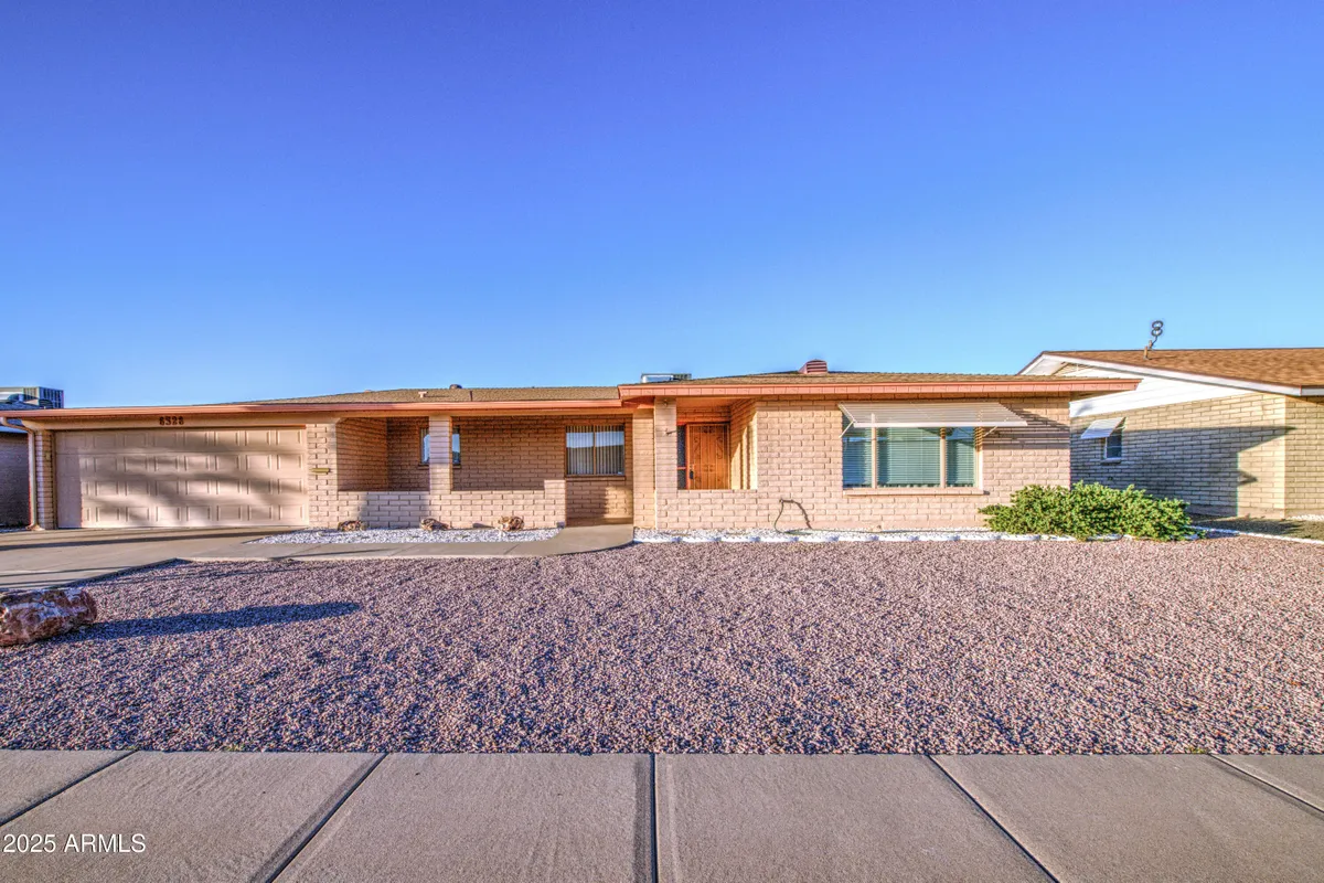Property Slideshow image 1 of 39 | 6328 e dallas st, Mesa, AZ, 85205