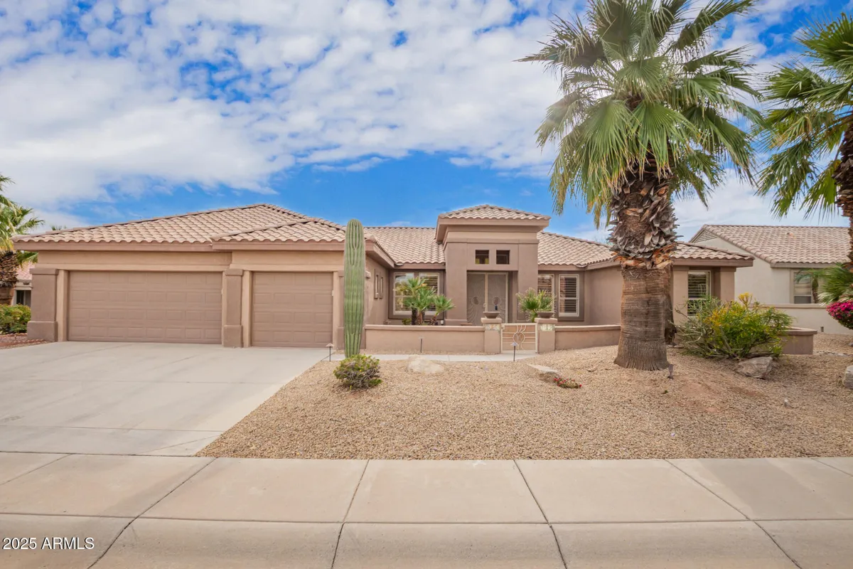 Property Slideshow image 1 of 45 | 18020 n timber ridge dr, Surprise, AZ, 85374