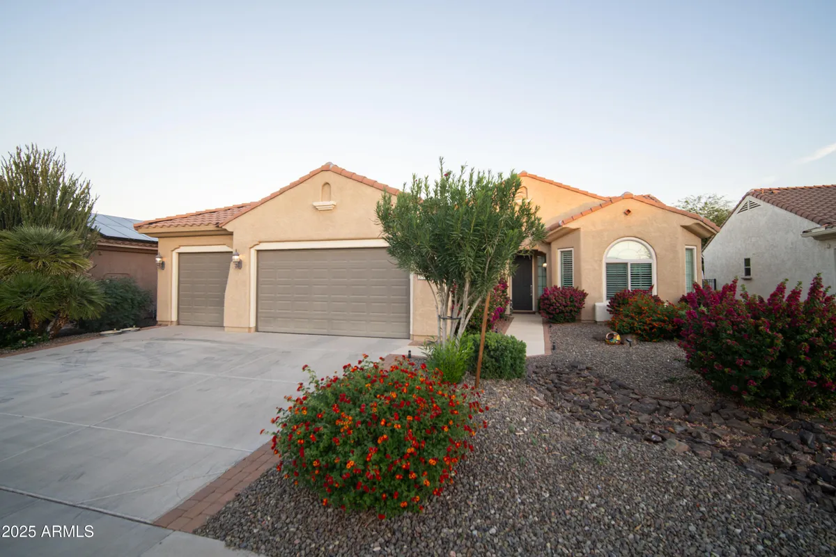 Property Slideshow image 1 of 49 | 20257 n 262nd dr, Buckeye, AZ, 85396