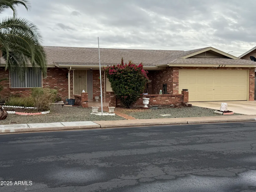 Property Slideshow image 1 of 17 | 423 s racine, Mesa, AZ, 85206