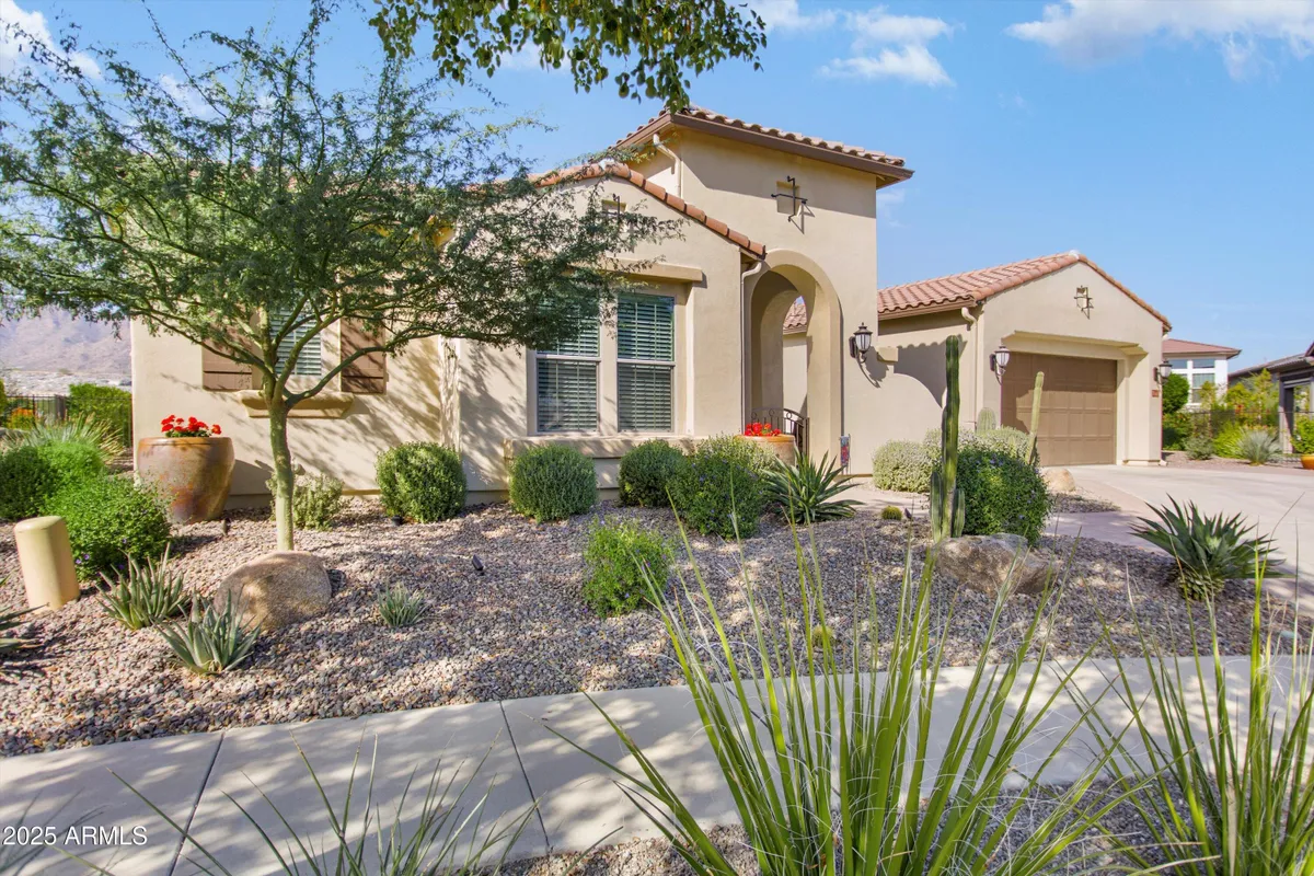 Property Slideshow image 1 of 108 | 20720 w pasadena ave, Buckeye, AZ, 85396