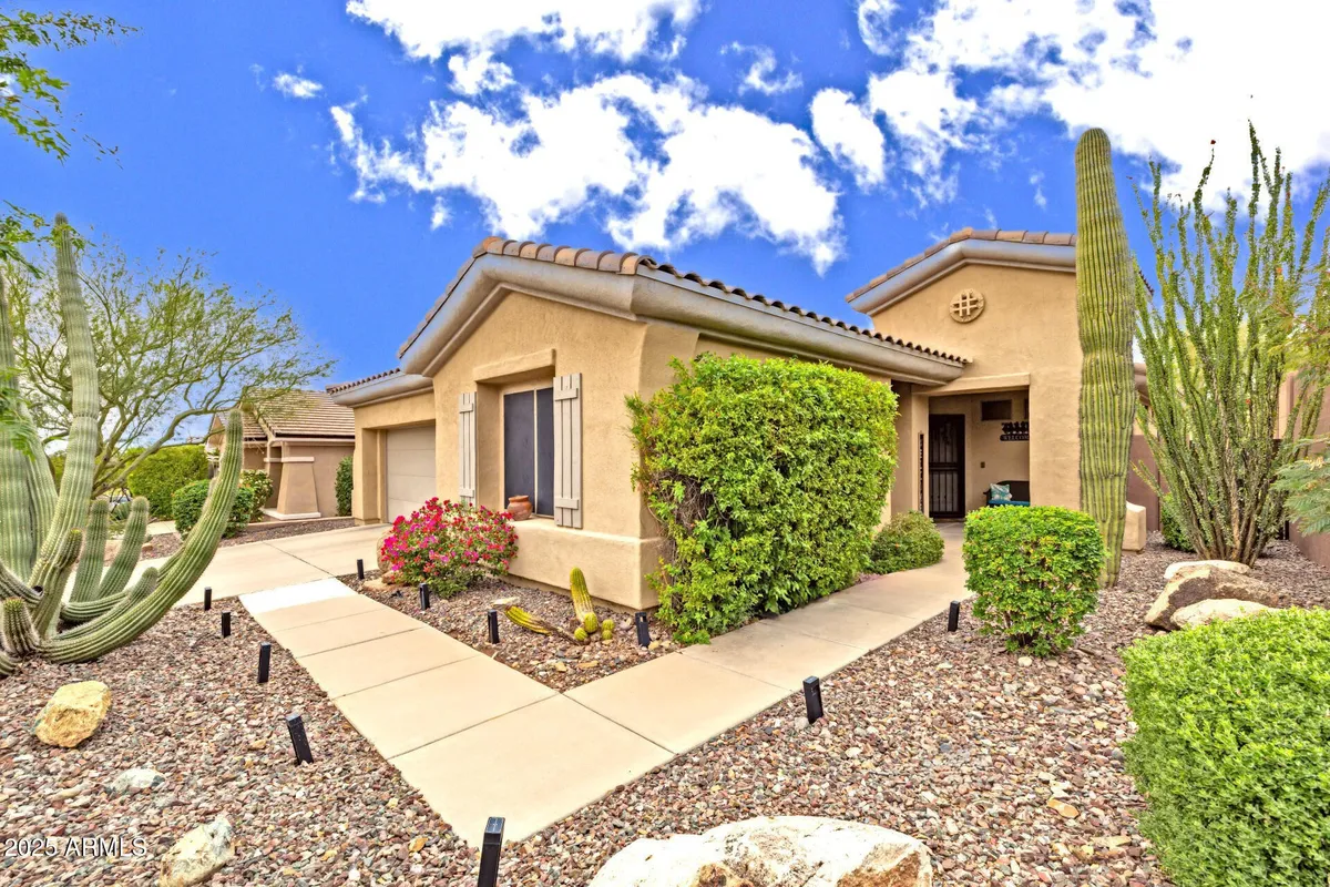 Property Slideshow image 1 of 38 | 41836 n mill creek way way, Anthem, AZ, 85086