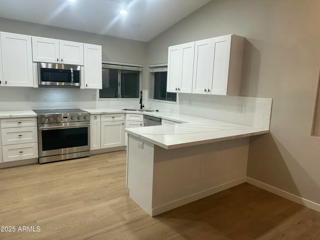 Property Slideshow image 1 of 24 | 10409 e windflower ct, Sun Lakes, AZ, 85248