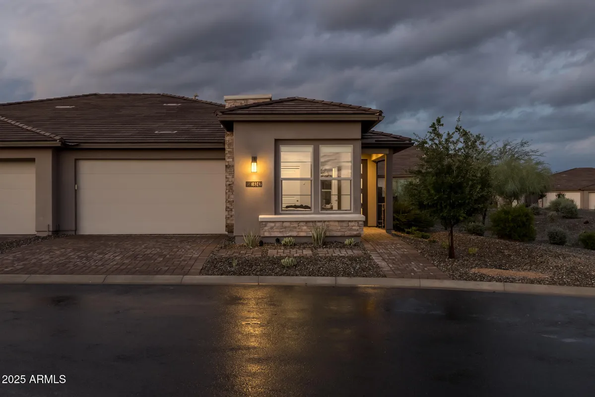 Property Slideshow image 1 of 58 | 18242 e coronado cave ct, Rio Verde, AZ, 85263