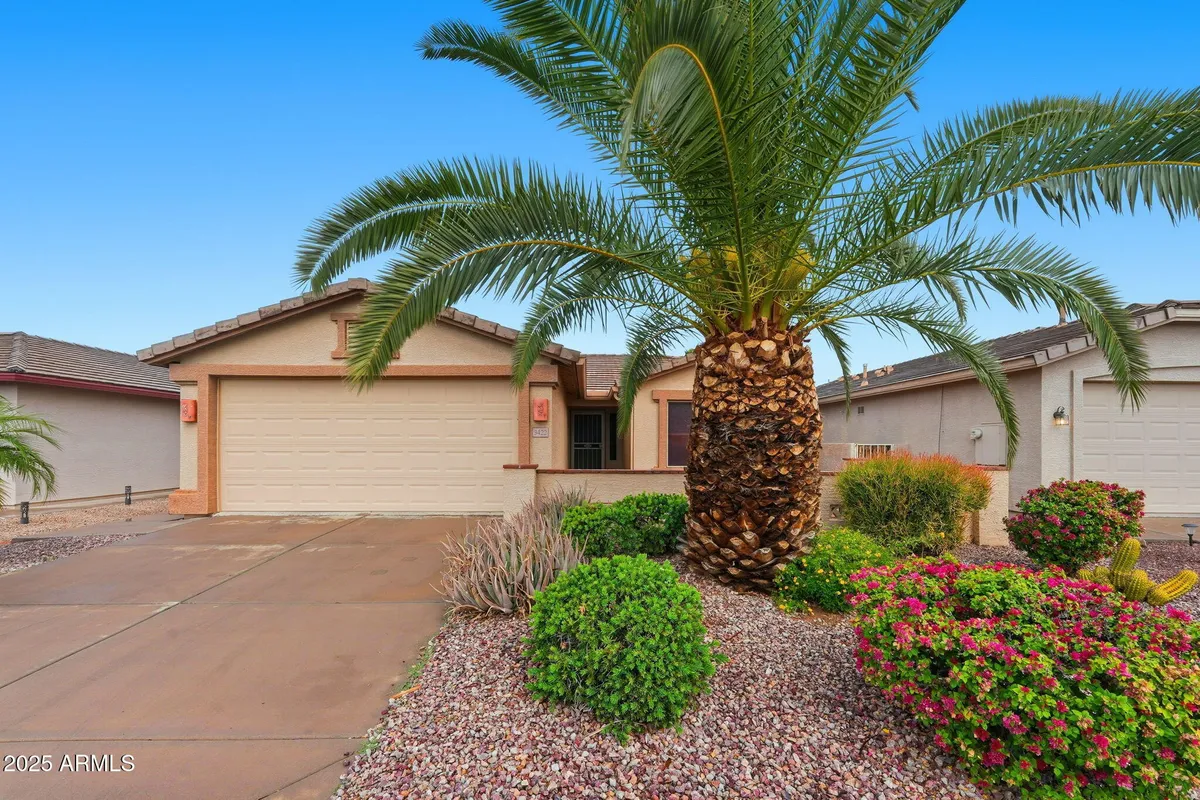 Property Slideshow image 1 of 44 | 3422 e cherry hills pl, Chandler, AZ, 85249